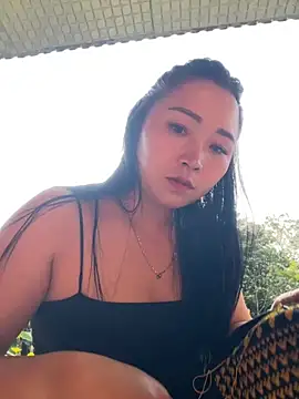 Snapshot of miemie-xx chatting on November 2025 08:46:02 AM miemie-xx online show from November 2025 08:46:02 AM