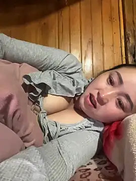 Snapshot of miemie-xx chatting on November 2025 01:25:02 PM miemie-xx online show from November 2025 01:25:02 PM