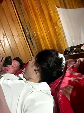 Snapshot of miemie-xx chatting on December 2025 02:54:01 PM miemie-xx online show from December 2025 02:54:01 PM