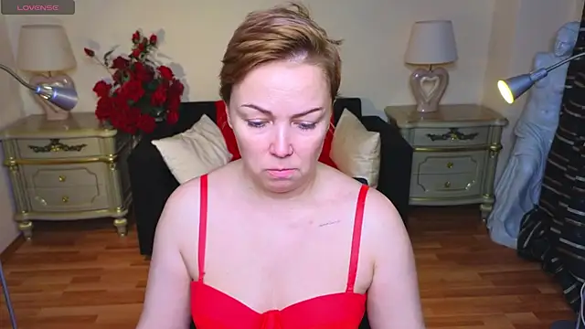 Snapshot of Viola_Rayden chatting on October 2025 11:32:02 AM Viola Rayden online show from October 2025 11:32:02 AM