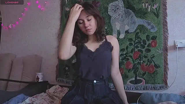 MiaLovelyOne online show from April 2026 09:23:02 AM