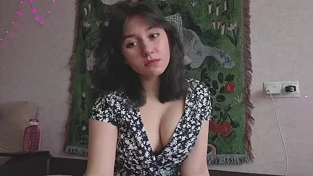 MiaLovelyOne online show from May 2026 07:57:02 AM