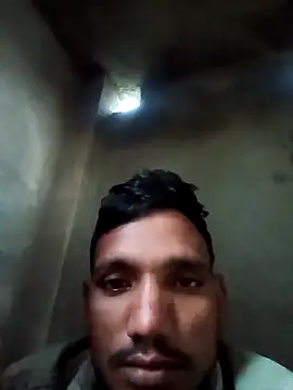 Snapshot of BiggerDickGuy chatting on October 2025 12:43:01 AM BiggerDickGuy online show from October 2025 12:43:01 AM