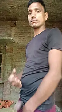 Snapshot of BiggerDickGuy chatting on October 2025 04:56:01 AM BiggerDickGuy online show from October 2025 04:56:01 AM