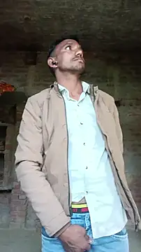 Snapshot of BiggerDickGuy chatting on December 2025 10:46:02 AM BiggerDickGuy online show from December 2025 10:46:02 AM