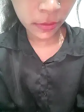 Snapshot of Mahi677 chatting on February 2026 04:44:01 AM Mahi677 online show from February 2026 04:44:01 AM