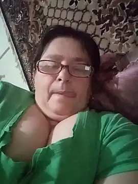 Snapshot of MilaCold5443 chatting on February 2026 06:21:02 AM MilaCold5443 online show from February 2026 06:21:02 AM