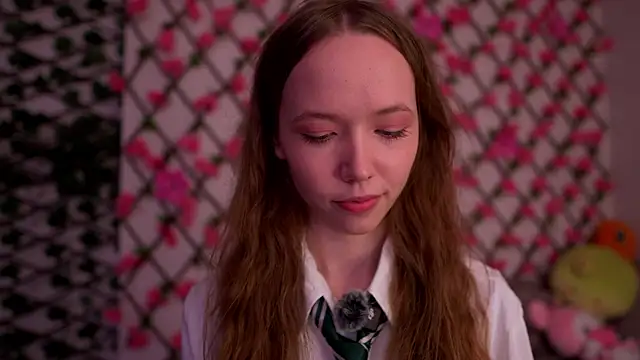 Petite Polly online show from October 2025 01:08:02 AM