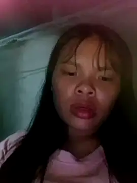 Snapshot of hello-cute chatting on October 2025 01:42:02 PM hello-cute online show from October 2025 01:42:02 PM