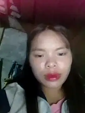 Snapshot of hello-cute chatting on October 2025 01:45:02 PM hello-cute online show from October 2025 01:45:02 PM