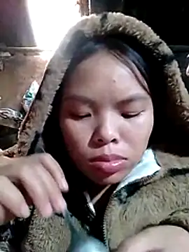 Snapshot of hello-cute chatting on November 2025 04:23:02 AM hello-cute online show from November 2025 04:23:02 AM