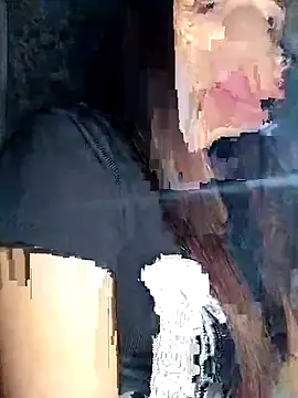 Snapshot of hello-cute chatting on November 2025 07:06:02 AM hello-cute online show from November 2025 07:06:02 AM