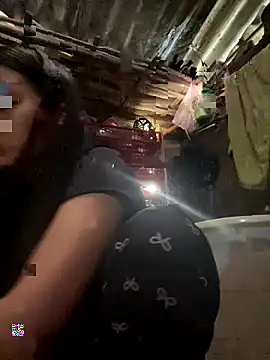 Snapshot of hello-cute chatting on November 2025 08:33:02 AM hello-cute online show from November 2025 08:33:02 AM