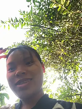 Snapshot of hello-cute chatting on November 2025 01:07:02 AM hello-cute online show from November 2025 01:07:02 AM