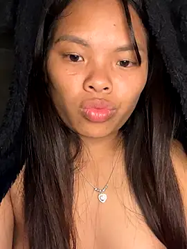 Snapshot of hello-cute chatting on December 2025 03:06:01 PM hello-cute online show from December 2025 03:06:01 PM