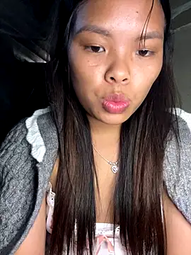 Snapshot of hello-cute chatting on December 2025 06:10:01 AM hello-cute online show from December 2025 06:10:01 AM