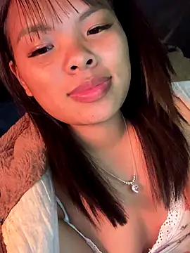 Snapshot of hello-cute chatting on December 2025 06:11:01 AM hello-cute online show from December 2025 06:11:01 AM