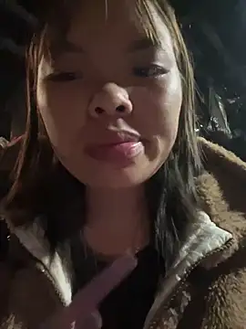 Snapshot of hello-cute chatting on December 2025 02:28:01 AM hello-cute online show from December 2025 02:28:01 AM