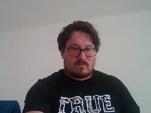 czechguy online show from November 2025 01:35:02 PM