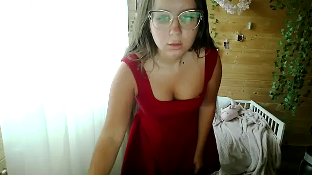 Snapshot of SummerGabrielle chatting on October 2025 01:32:02 PM SummerGabrielle online show from October 2025 01:32:02 PM