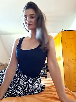 Snapshot of Nika_aa chatting on October 2025 12:06:02 PM Nika aa online show from October 2025 12:06:02 PM