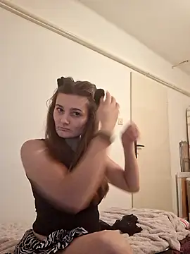 Snapshot of Nika_aa chatting on November 2025 05:38:01 PM Nika aa online show from November 2025 05:38:01 PM