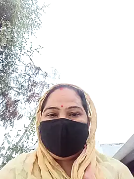 Snapshot of Ut_kanchna chatting on November 2025 01:03:02 AM Ut kanchna online show from November 2025 01:03:02 AM