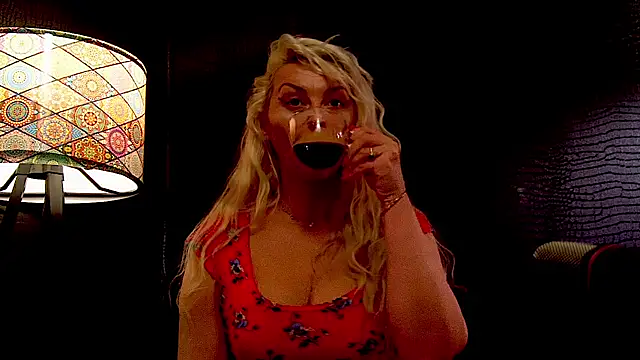 Snapshot of LeticiaReys chatting on February 2026 11:29:02 AM LeticiaReys online show from February 2026 11:29:02 AM