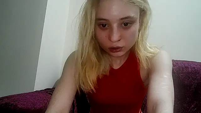 cinnamon-xx online show from May 2026 10:28:01 PM