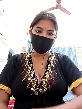 Hot radhaji online show from February 2026 05:05:02 PM