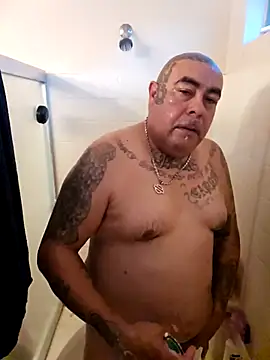 B1GLO online show from November 2025 02:31:02 PM