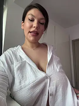 ClaraPasssion online show from June 2026 03:25:01 AM