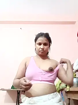 Snapshot of Megla879 chatting on October 2025 07:24:02 PM Megla879 online show from October 2025 07:24:02 PM