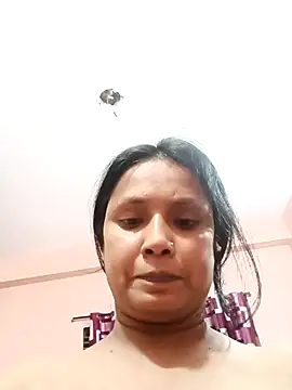 Snapshot of Megla879 chatting on November 2025 12:06:02 PM Megla879 online show from November 2025 12:06:02 PM