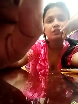 Snapshot of Megla879 chatting on November 2025 01:16:01 AM Megla879 online show from November 2025 01:16:01 AM