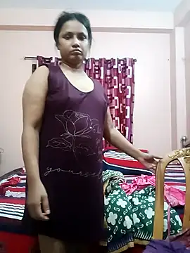 Snapshot of Megla879 chatting on November 2025 01:39:01 AM Megla879 online show from November 2025 01:39:01 AM