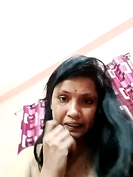 Snapshot of Megla879 chatting on November 2025 01:49:02 AM Megla879 online show from November 2025 01:49:02 AM