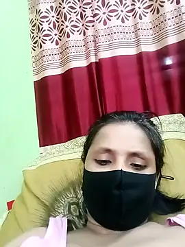 Snapshot of Megla879 chatting on November 2025 04:06:01 PM Megla879 online show from November 2025 04:06:01 PM