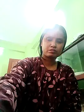 Snapshot of Megla879 chatting on November 2025 05:39:02 AM Megla879 online show from November 2025 05:39:02 AM