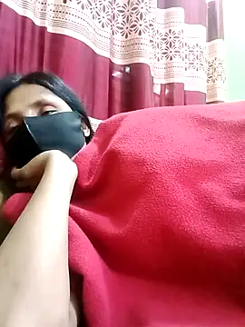 Snapshot of Megla879 chatting on November 2025 05:44:01 PM Megla879 online show from November 2025 05:44:01 PM