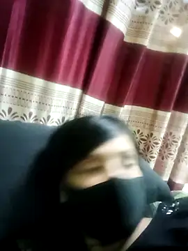 Snapshot of Megla879 chatting on November 2025 12:38:02 PM Megla879 online show from November 2025 12:38:02 PM