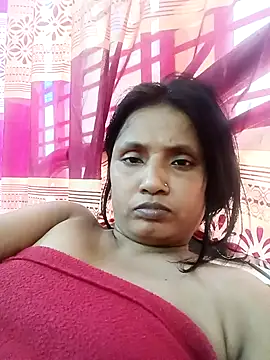 Snapshot of Megla879 chatting on November 2025 07:22:01 AM Megla879 online show from November 2025 07:22:01 AM