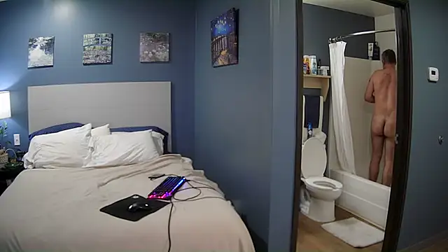 Snapshot of Fuck-Buddy-4U chatting on October 2025 11:06:02 PM Fuck-Buddy-4U online show from October 2025 11:06:02 PM