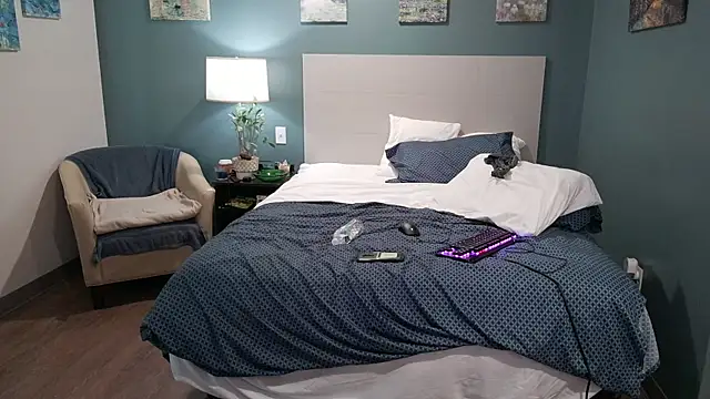 Snapshot of Fuck-Buddy-4U chatting on November 2025 05:24:02 PM Fuck-Buddy-4U online show from November 2025 05:24:02 PM