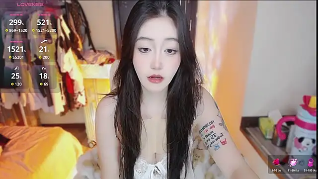 Snapshot of Ennaily chatting on November 2025 06:03:02 AM Ennaily online show from November 2025 06:03:02 AM