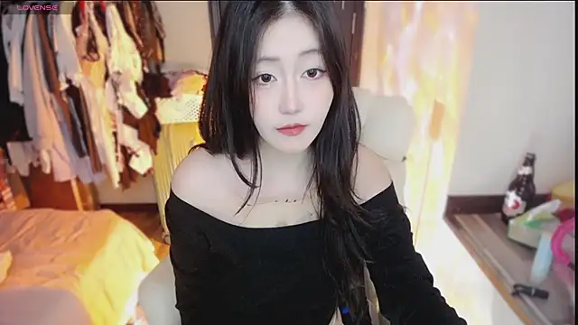 Snapshot of Ennaily chatting on November 2025 06:24:02 AM Ennaily online show from November 2025 06:24:02 AM