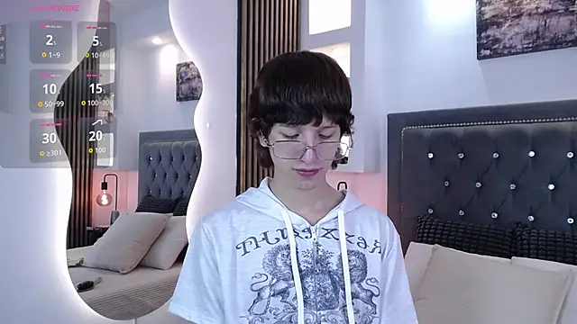 Snapshot of Emo_Boy_ chatting on March 2026 08:41:01 PM Emo Boy online show from March 2026 08:41:01 PM