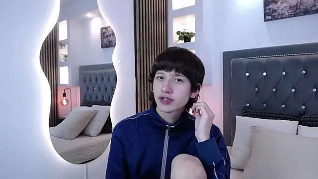 Snapshot of Emo_Boy_ chatting on March 2026 08:21:02 PM Emo Boy online show from March 2026 08:21:02 PM