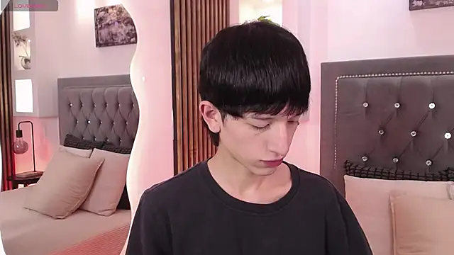 Emo Boy  online show from June 2026 08:14:02 PM