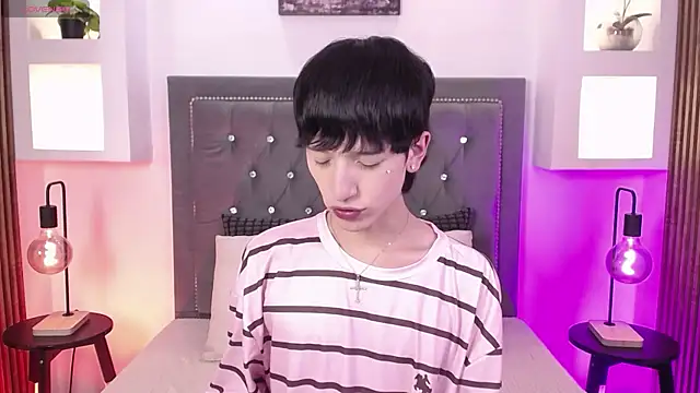 Emo Boy  online show from June 2026 08:22:02 PM